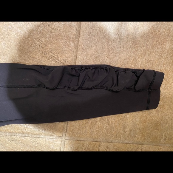 Black Lululemon Leggings - Picture 4 of 5